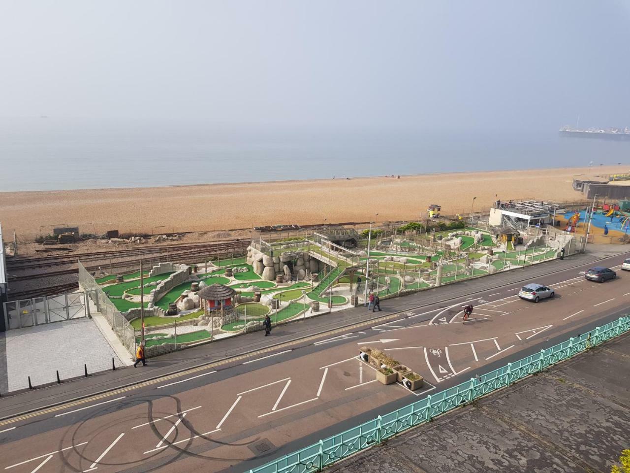 Hotel Waynes Place Hove Exterior foto